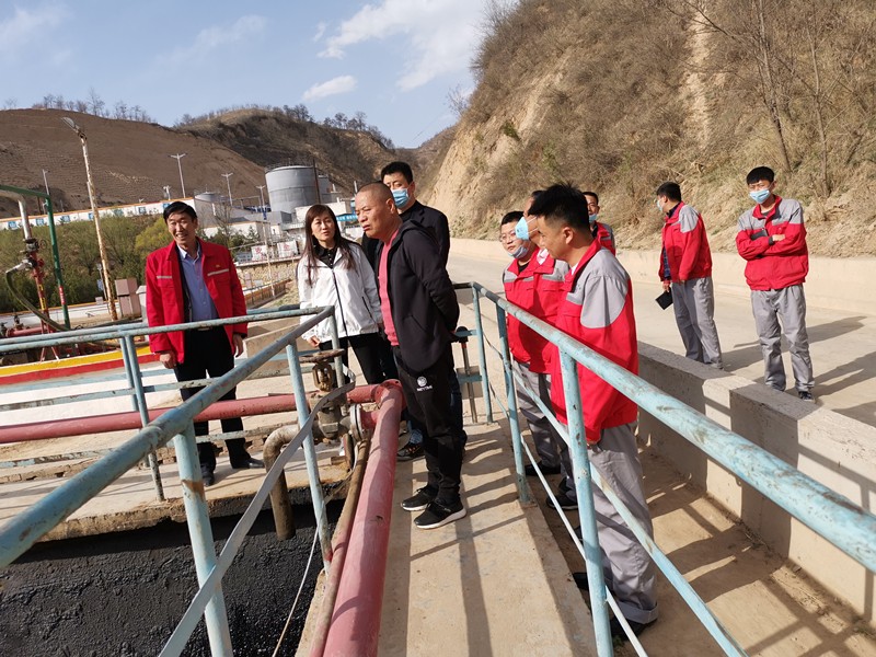 黄国全一行调研子长市污油泥无害化处理厂_副本_副本.jpg